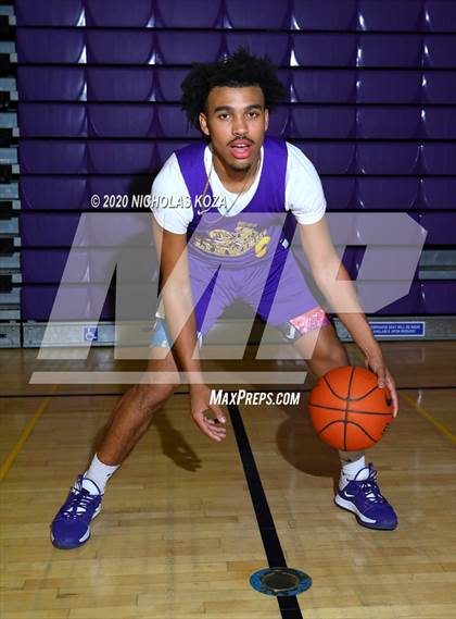 Thumbnail 2 in Lynwood Varsity Basketball Photo Shoot photogallery.