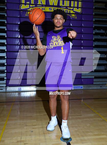 Thumbnail 1 in Lynwood Varsity Basketball Photo Shoot photogallery.