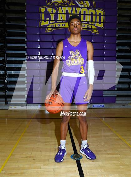 Thumbnail 3 in Lynwood Varsity Basketball Photo Shoot photogallery.