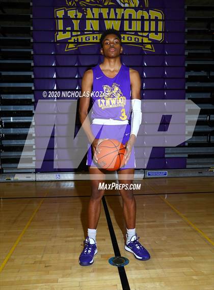 Thumbnail 3 in Lynwood Varsity Basketball Photo Shoot photogallery.