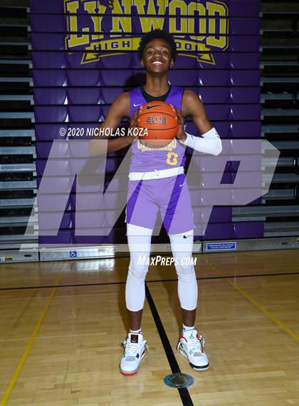 Thumbnail 3 in Lynwood Varsity Basketball Photo Shoot photogallery.
