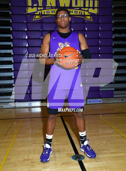 Thumbnail 2 in Lynwood Varsity Basketball Photo Shoot photogallery.