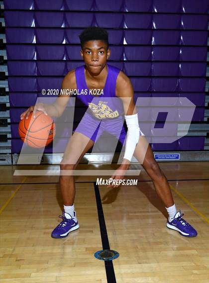 Thumbnail 3 in Lynwood Varsity Basketball Photo Shoot photogallery.