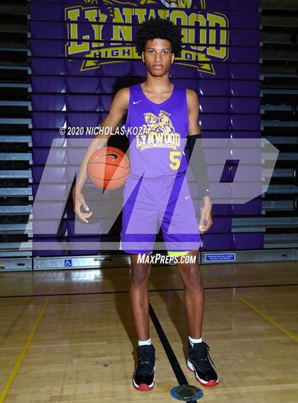 Thumbnail 1 in Lynwood Varsity Basketball Photo Shoot photogallery.