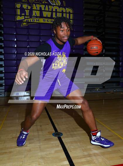 Thumbnail 1 in Lynwood Varsity Basketball Photo Shoot photogallery.