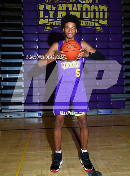 Thumbnail 1 in Lynwood Varsity Basketball Photo Shoot photogallery.