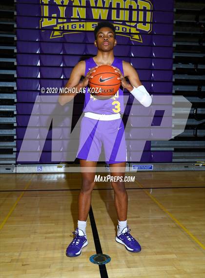 Thumbnail 2 in Lynwood Varsity Basketball Photo Shoot photogallery.