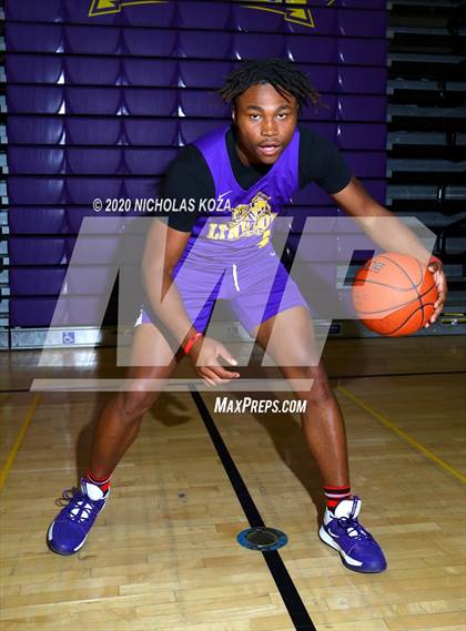 Thumbnail 1 in Lynwood Varsity Basketball Photo Shoot photogallery.