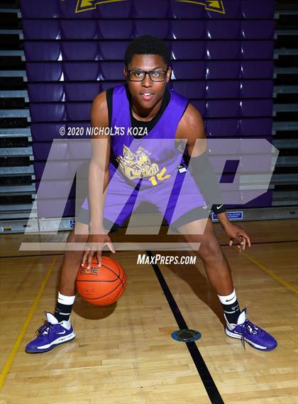 Thumbnail 2 in Lynwood Varsity Basketball Photo Shoot photogallery.