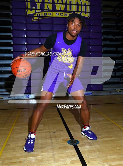 Thumbnail 1 in Lynwood Varsity Basketball Photo Shoot photogallery.