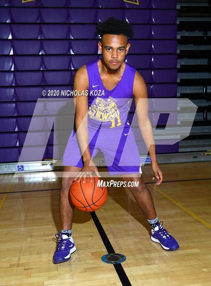 Thumbnail 1 in Lynwood Varsity Basketball Photo Shoot photogallery.