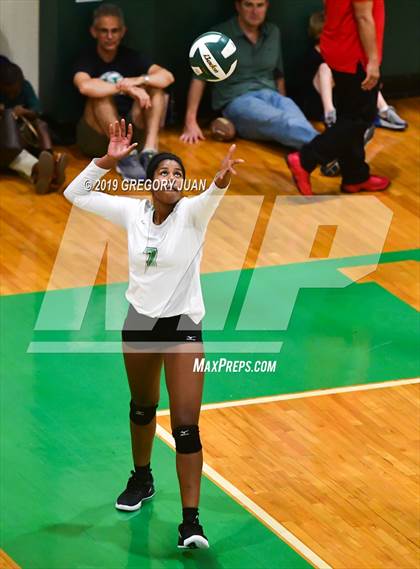 Thumbnail 3 in Barbe @ Newman (Newman Tournament) photogallery.