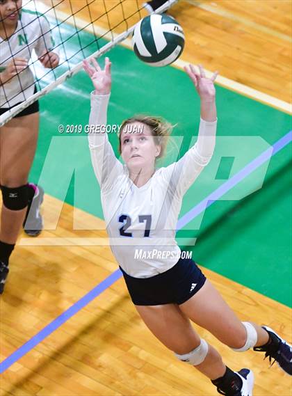 Thumbnail 2 in Barbe @ Newman (Newman Tournament) photogallery.