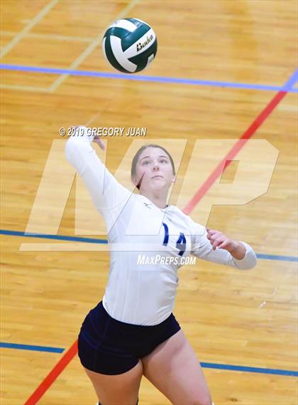 Thumbnail 3 in Barbe @ Newman (Newman Tournament) photogallery.