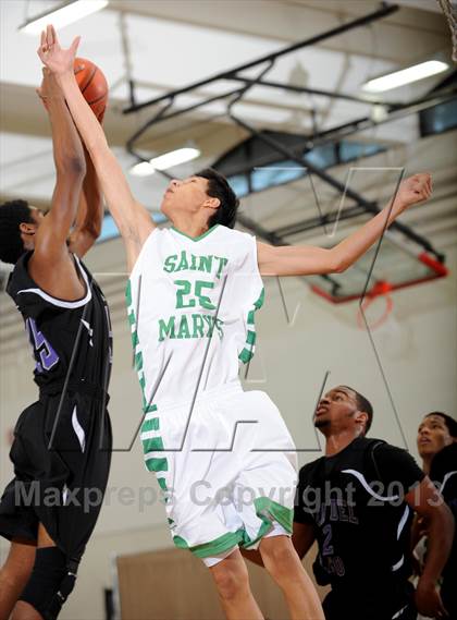 Thumbnail 3 in Vista del Lago vs. St. Mary's (MaxPreps Holiday Classic) photogallery.