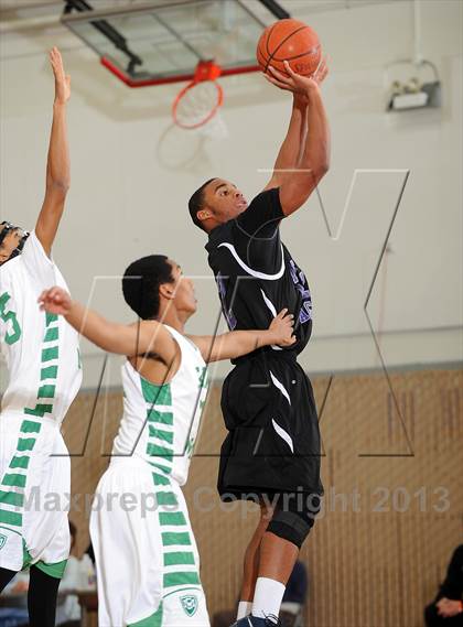Thumbnail 3 in Vista del Lago vs. St. Mary's (MaxPreps Holiday Classic) photogallery.
