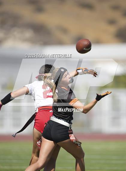 Thumbnail 1 in Hart @ Castaic photogallery.