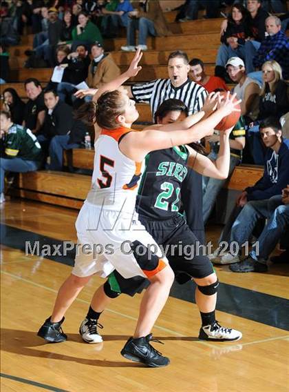 Thumbnail 2 in Siren @ Webster photogallery.