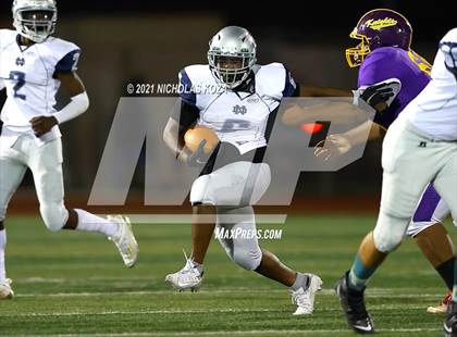 Thumbnail 2 in New Designs Watts vs. Lynwood photogallery.