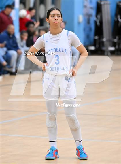 Thumbnail 2 in Willow Canyon vs. Estrella Foothills (Wolves Holiday Classic Tournament) photogallery.