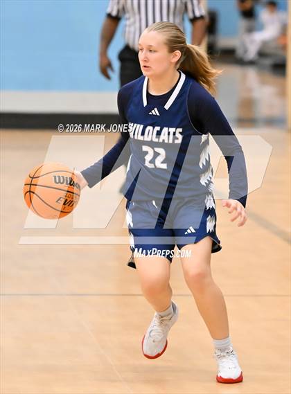 Thumbnail 1 in Willow Canyon vs. Estrella Foothills (Wolves Holiday Classic Tournament) photogallery.