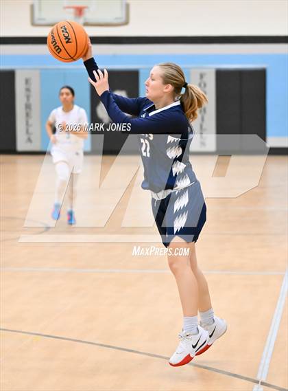 Thumbnail 2 in Willow Canyon vs. Estrella Foothills (Wolves Holiday Classic Tournament) photogallery.