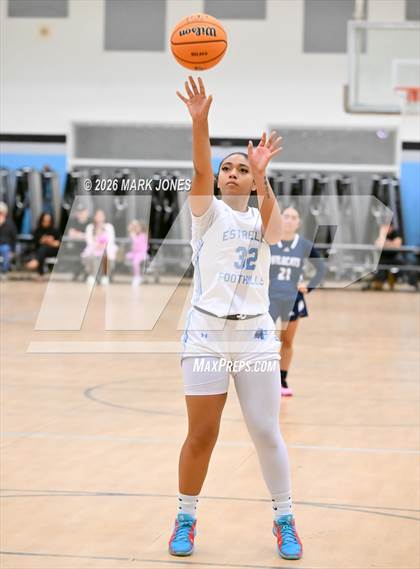 Thumbnail 1 in Willow Canyon vs. Estrella Foothills (Wolves Holiday Classic Tournament) photogallery.