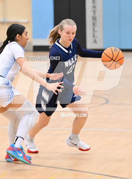 Thumbnail 3 in Willow Canyon vs. Estrella Foothills (Wolves Holiday Classic Tournament) photogallery.