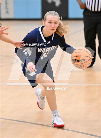Thumbnail 1 in Willow Canyon vs. Estrella Foothills (Wolves Holiday Classic Tournament) photogallery.