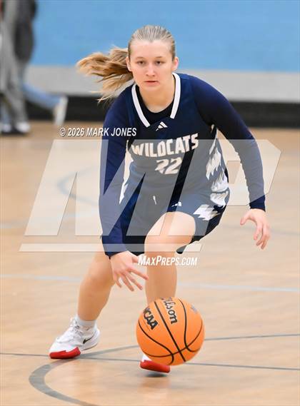 Thumbnail 1 in Willow Canyon vs. Estrella Foothills (Wolves Holiday Classic Tournament) photogallery.