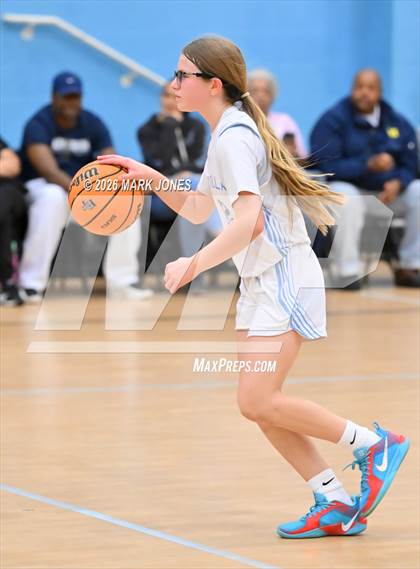 Thumbnail 3 in Willow Canyon vs. Estrella Foothills (Wolves Holiday Classic Tournament) photogallery.