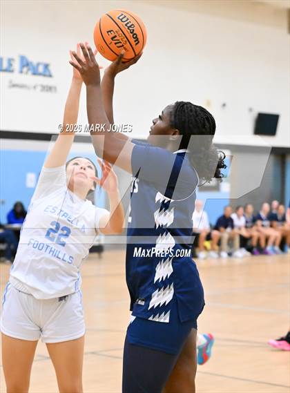 Thumbnail 1 in Willow Canyon vs. Estrella Foothills (Wolves Holiday Classic Tournament) photogallery.