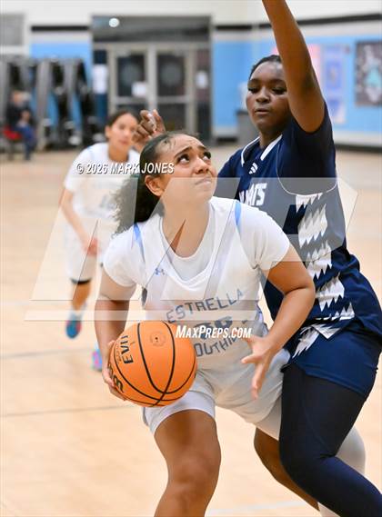 Thumbnail 1 in Willow Canyon vs. Estrella Foothills (Wolves Holiday Classic Tournament) photogallery.