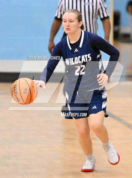 Thumbnail 2 in Willow Canyon vs. Estrella Foothills (Wolves Holiday Classic Tournament) photogallery.