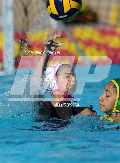 Thumbnail 2 in Palisades vs. Schurr (CIF SoCal Regional D2 Playoff) photogallery.