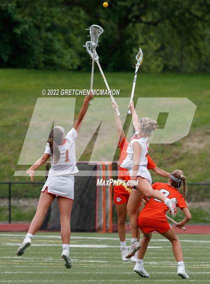 Thumbnail 3 in New Canaan vs. Ridgefield (Class L CIAC Semi-finals) photogallery.