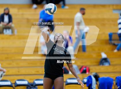 Thumbnail 2 in Benson @ Papillion-LaVista South photogallery.