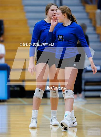 Thumbnail 2 in Benson @ Papillion-LaVista South photogallery.