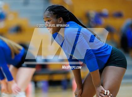 Thumbnail 1 in Benson @ Papillion-LaVista South photogallery.