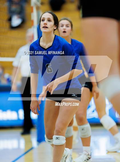Thumbnail 2 in Benson @ Papillion-LaVista South photogallery.