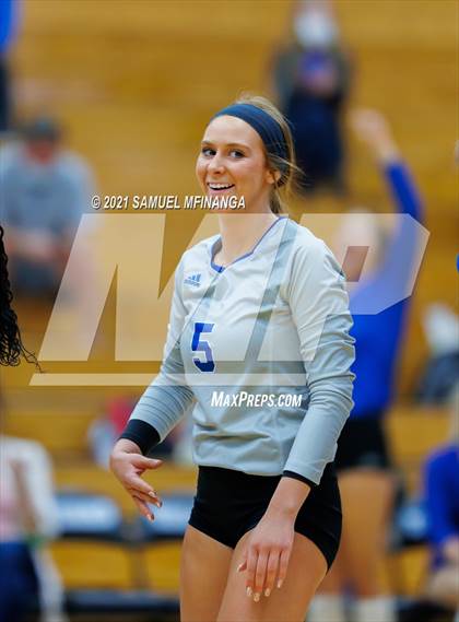 Thumbnail 1 in Benson @ Papillion-LaVista South photogallery.