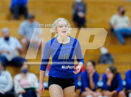 Thumbnail 1 in Benson @ Papillion-LaVista South photogallery.