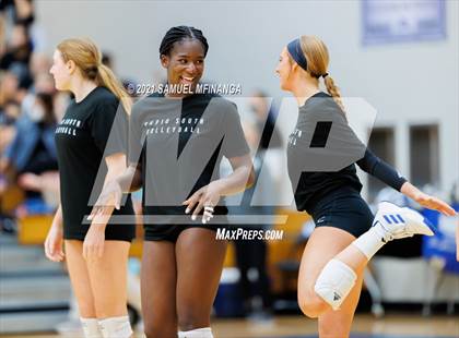 Thumbnail 1 in Benson @ Papillion-LaVista South photogallery.