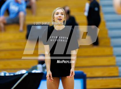 Thumbnail 2 in Benson @ Papillion-LaVista South photogallery.