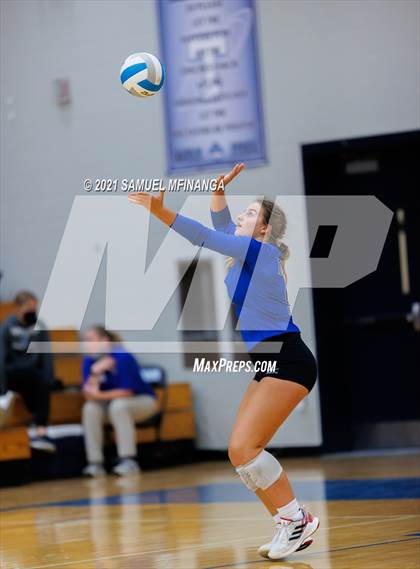 Thumbnail 2 in Benson @ Papillion-LaVista South photogallery.