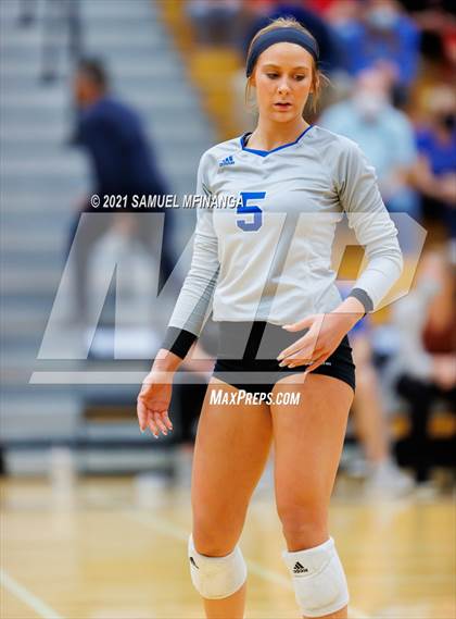 Thumbnail 2 in Benson @ Papillion-LaVista South photogallery.