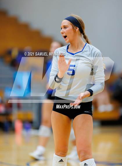 Thumbnail 1 in Benson @ Papillion-LaVista South photogallery.