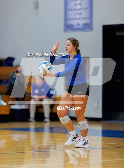 Thumbnail 1 in Benson @ Papillion-LaVista South photogallery.