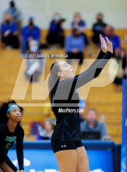 Thumbnail 2 in Benson @ Papillion-LaVista South photogallery.