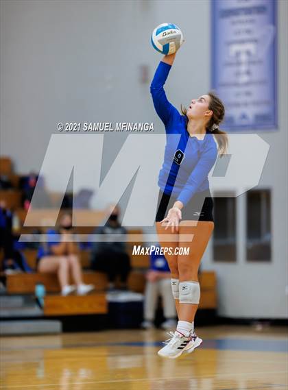 Thumbnail 1 in Benson @ Papillion-LaVista South photogallery.